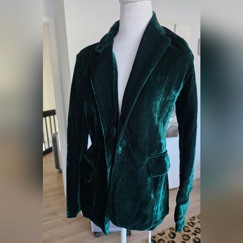 Emerald Green Velvet Blazer